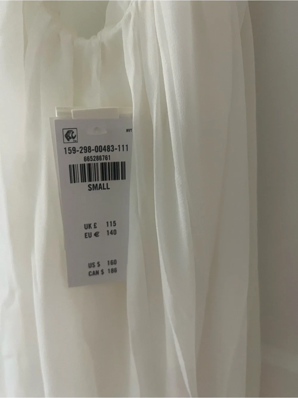 Abercrombie & Fitch chic white